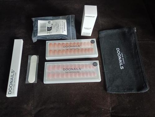 Nepnagels (Doonails Press Ons 2 stuks en meer), Sieraden, Tassen en Uiterlijk, Uiterlijk | Cosmetica en Make-up, Nieuw, Handen en Nagels