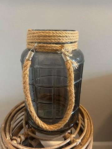 Lantaarn glas/ jute gratis beschikbaar voor biedingen