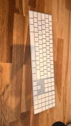 Apple magic keyboard met numeriek toetsenbord, Computers en Software, Toetsenborden, Ophalen of Verzenden, Zo goed als nieuw