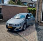 Opel Astra 1.4 Turbo Sports Tourer 2012 met trekhaak!, Voorwielaandrijving, 74 €/maand, 4 cilinders, Origineel Nederlands