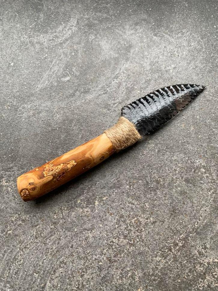 Handgemaakt Obsidiaan Mes, Verzamelen, Mineralen en Fossielen, Mineraal, Ophalen of Verzenden