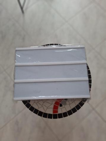 Nieuwe lichtbox met cijfers en letters beschikbaar voor biedingen