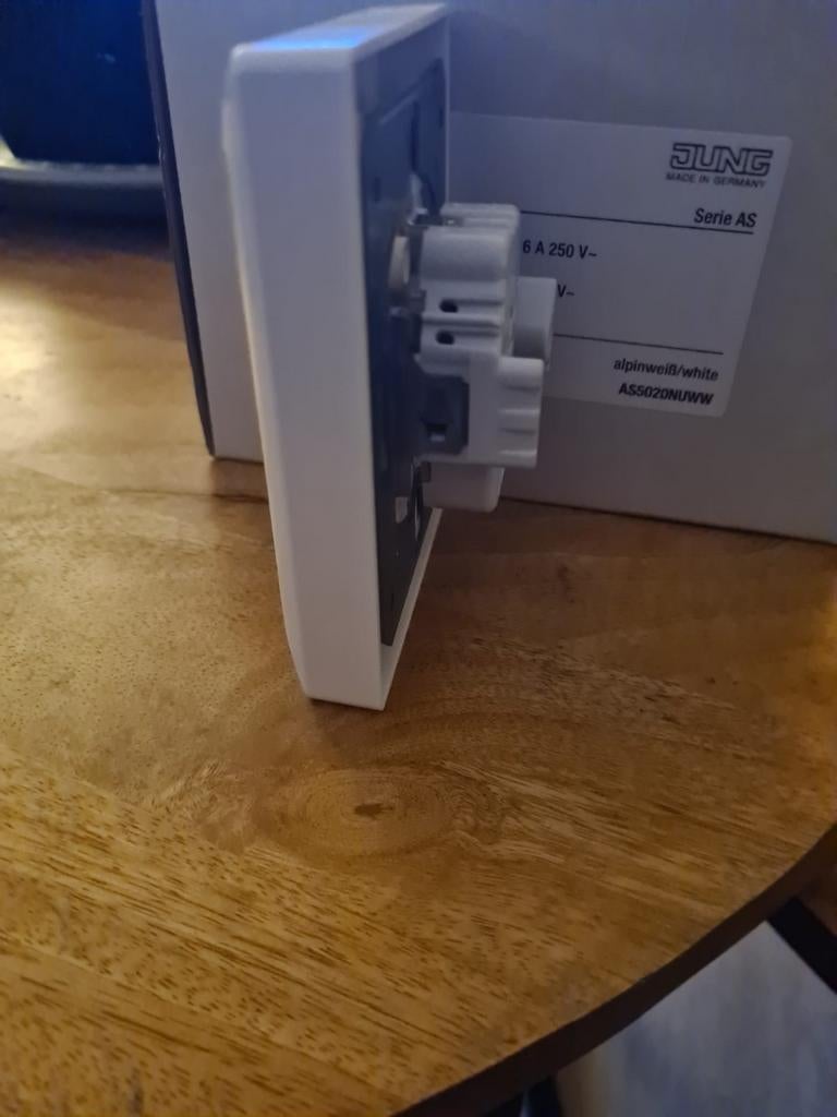 stopcontacten jung, Ophalen, Nieuw, Stopcontact