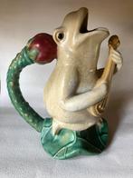 Art Deco Kikker Waterkan met Gitaar - Frans Aardewerk, Ophalen of Verzenden