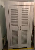 Brocante kledingkast met Louvre deuren wit halkast voorraad, Huis en Inrichting, Ophalen, Landelijk brocante, Zo goed als nieuw