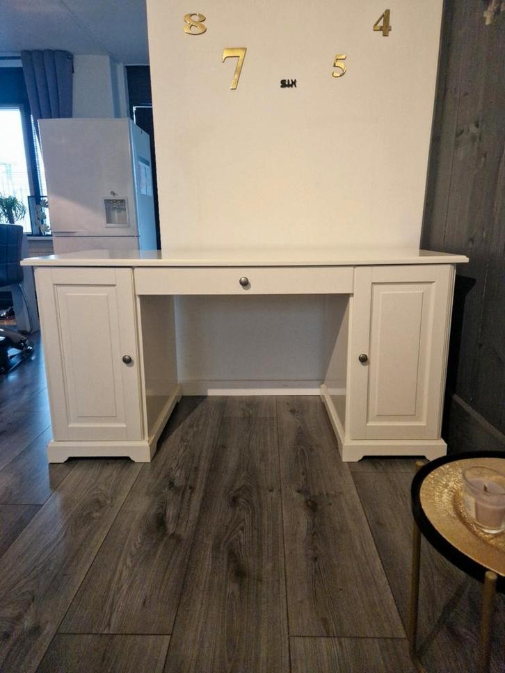 Klassiek ikea hemnes bureau wit., Huis en Inrichting, Bureaus, Gebruikt, Ophalen