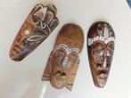 Afrikaans houtsnijwerk maskers in pracht staat., Antiek en Kunst, Kunst | Beelden en Houtsnijwerken, Ophalen of Verzenden