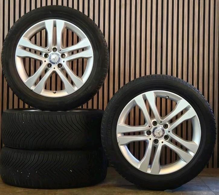 Nette 18" Orig Mercedes GLA Velgen+ZGAN Amerk Banden 5x112, Auto-onderdelen, Banden en Velgen, Banden en Velgen, Winterbanden