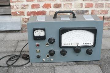 Generateur BF radio controle lyon C134 (jaren 50)  Zeldzaam  beschikbaar voor biedingen