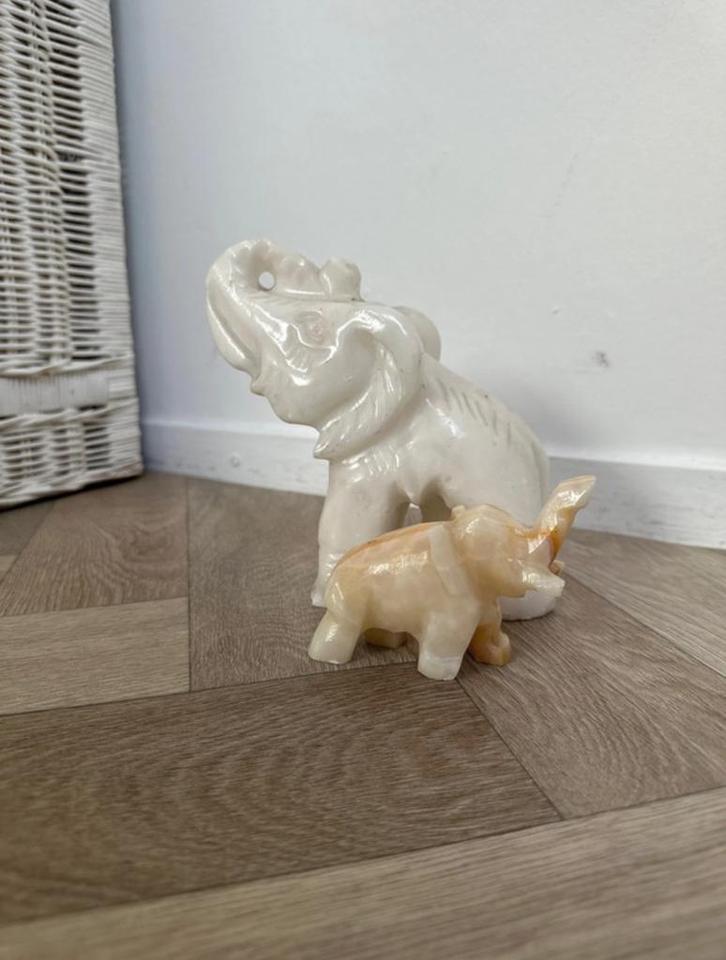 Marmeren Olifant Beeldjes Set, Tuin en Terras, Tuinbeelden, Gebruikt, Dierenbeeld, Steen, Ophalen