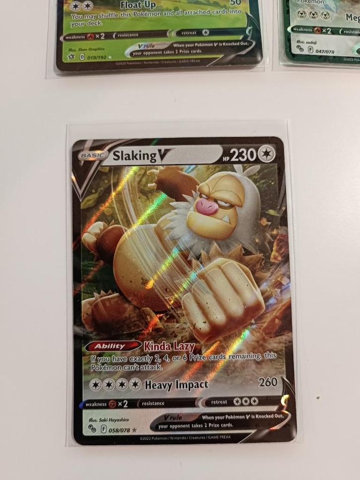 Slaking V (PGO 058) Pokémon GO, Hobby en Vrije tijd, Verzamelkaartspellen | Pokémon, Zo goed als nieuw, Verzenden