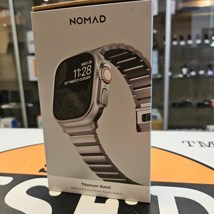 Nomad Titanium Band 44/45/49MM - NEW, Computers en Software, Monitoren, Nieuw