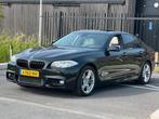 BMW F10 5-serie 535i High Executive|Headup|M-Pakket|Schfdak, Auto's, Automaat, Achterwielaandrijving, USB, Beige