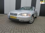 Volvo V70 2.4 Momentum, Voorwielaandrijving, Zwart, Stationwagon, 170 pk