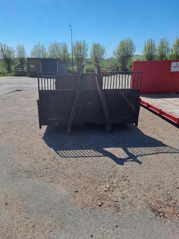 Haakarm container plateau flat laadvloer containerbak haak  beschikbaar voor biedingen