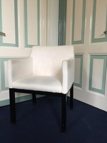 Vier fauteuils wit Jan des Bouvrie beschikbaar voor biedingen