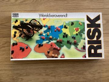 Risk in witte doos beschikbaar voor biedingen