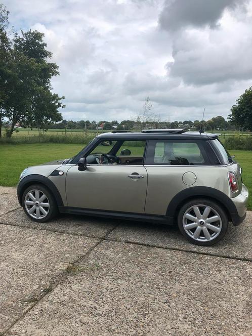 Mini 1.6 Cooper 2008 beige, Auto's, Mini, Particulier, Cooper, Cruise Control, Elektrische ramen, Lederen bekleding, Panoramadak