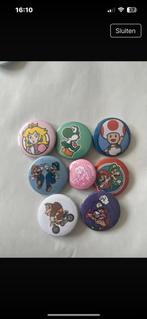 Mario Luigi buttons, Ophalen of Verzenden, Zo goed als nieuw, Figuurtje, Button
