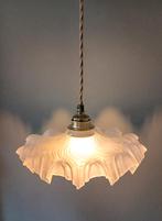 vintage frosted hanglamp in Clichy stijl. Antiek, ArtNouveau, Gebruikt, Ophalen of Verzenden, Glas, Antiek, Art Nouveau, Vintage