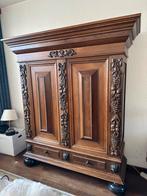 Prachtige rankenkast van eikenhout in Groenlose stijl, Ophalen, Gebruikt, Met deur(en), 150 tot 200 cm