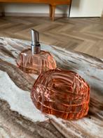 Vintage parfumflesje en doosje van roze glas uit Tjechie, Ophalen of Verzenden