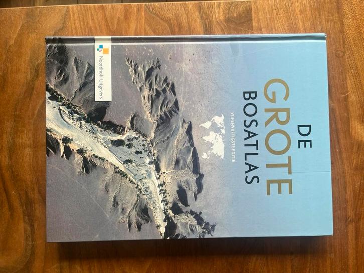 De Grote Bosatlas, Boeken, Atlassen en Landkaarten, Zo goed als nieuw, Bosatlas, Wereld, 2000 tot heden, Ophalen of Verzenden