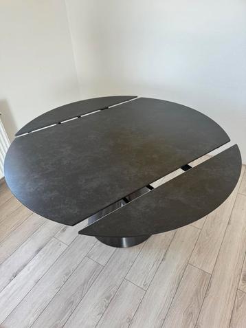 Eettafel draaibaar Uitschuiftafel | MOET NU WEG! beschikbaar voor biedingen