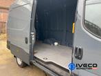 Iveco Daily 40C18V A8 Cruise control - Dubbellucht - Automaa, Auto's, Automaat, Achterwielaandrijving, Gebruikt, Euro 6
