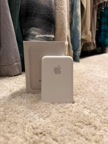 Apple Magsafe Batterij / Powerbank beschikbaar voor biedingen
