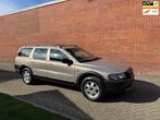 Volvo XC70 2.4 T AWD Comfort Line Airco Cruise, Auto's, 1636 kg, Traction-control, Zwart, Bruin