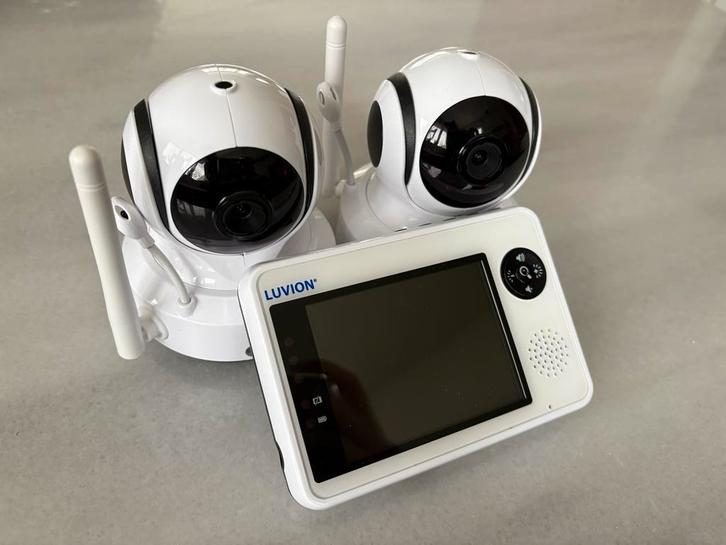 Luvion essential babyfoon met 2 camera's, Kinderen en Baby's, Babyfoons, Gebruikt, 100 tot 250 meter, Camera, Ophalen of Verzenden
