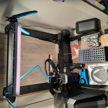 Ender 3 v3 ke met upgrades beschikbaar voor biedingen