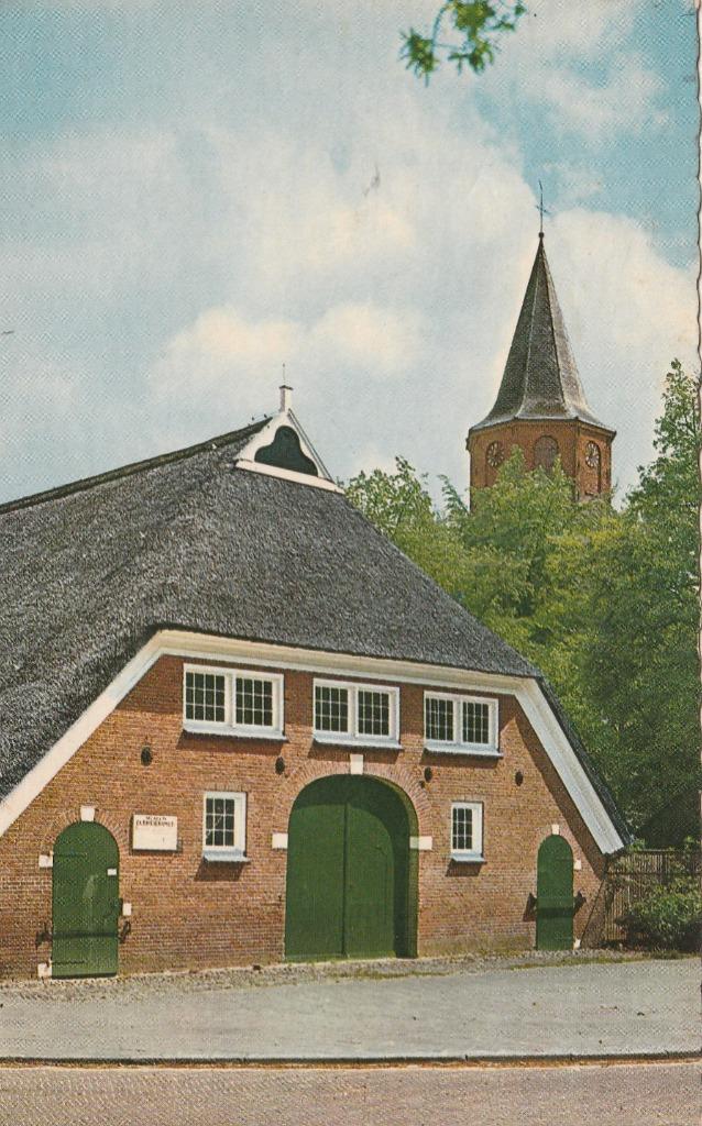 EMMEM Oudheidskamer met Kerk kl.f., Verzamelen, Ansichtkaarten | Nederland, Gelopen, Drenthe, 1960 tot 1980, Verzenden