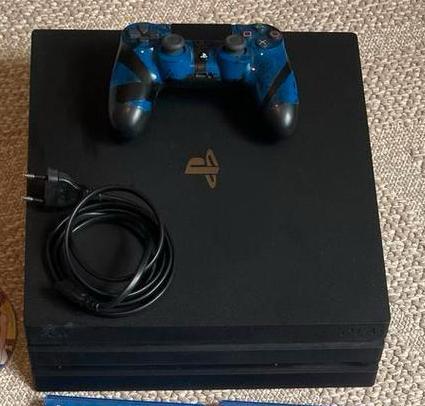 PS4 Pro 1TB + Controller + 5 Games, Spelcomputers en Games, Spelcomputers | Sony PlayStation 4, Gebruikt, Pro, 1 TB, Met 1 controller