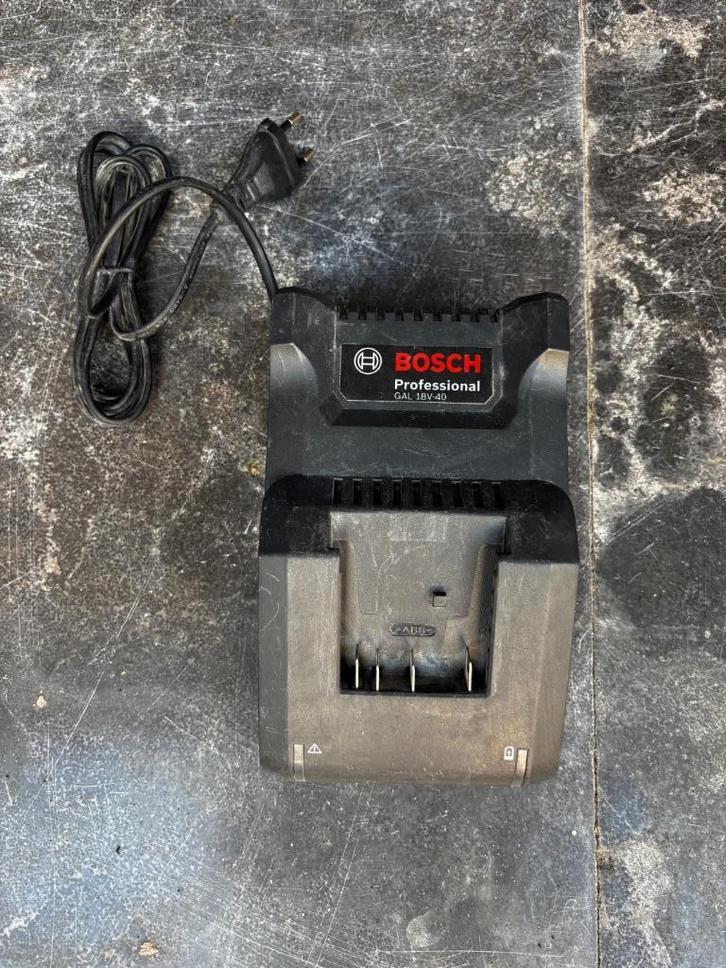 Bosch GAL 18V-40 18V Lader – Gebruikt, Doe-het-zelf en Verbouw, Gereedschap | Boormachines, Gebruikt, Overige typen, Ophalen of Verzenden