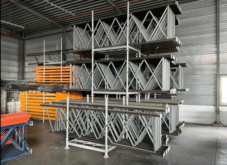 Grote partij magazijnstellingen – direct beschikbaar, Zakelijke goederen, Machines en Bouw | Liften, Steigers en Ladders, Ophalen