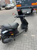 Piaggo zip e5, Fietsen en Brommers, Scooters | Piaggio, Ophalen, Maximaal 45 km/u, Zip, Zo goed als nieuw