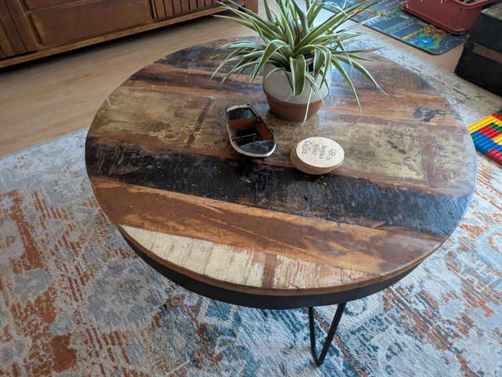 Stijlvolle, stevige salontafel, Huis en Inrichting, Tafels | Salontafels, Ophalen of Verzenden