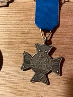 Schaats- en Wielermedailles '80-'90, Verzamelen, Ophalen of Verzenden, Overige soorten, Nederland, Lintje, Medaille of Wings