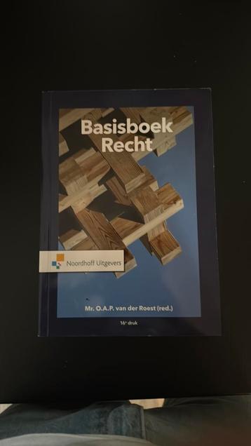 O.A.P. van der Roest - Basisboek Recht beschikbaar voor biedingen