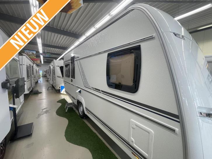 Fendt Bianco Selection 465 SFB + 1700KG+ Almeria+ €, Caravans en Kamperen, Caravans, Bedrijf, tot en met 4, 1250 - 1500 kg, Rondzit