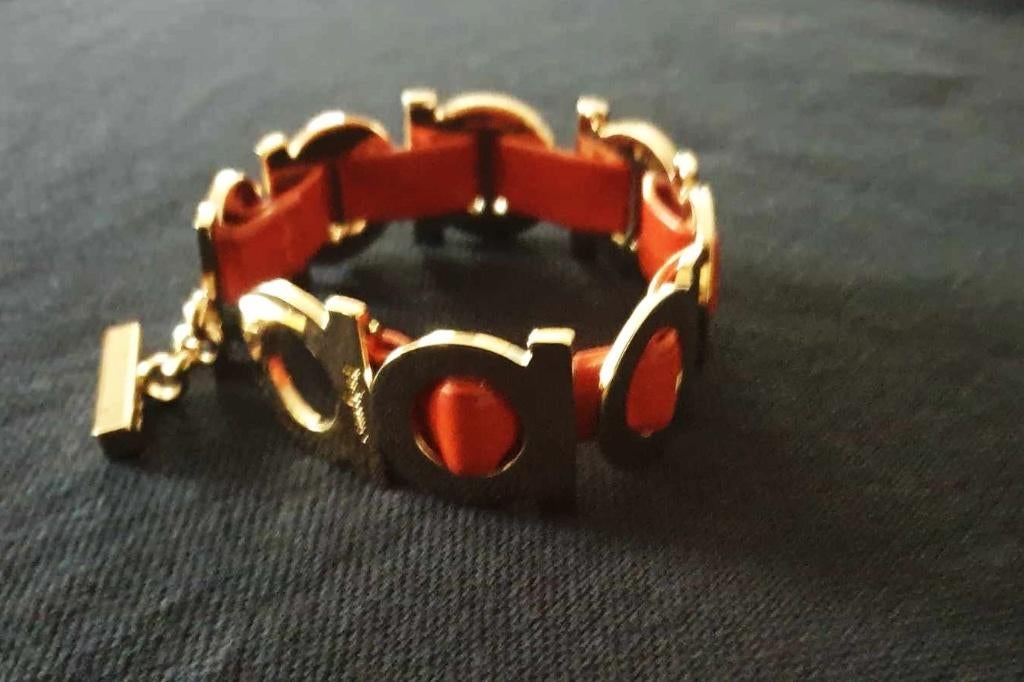 SALVATORE FERRAGAMO ARMBAND NIEUW, Ophalen, Nieuw