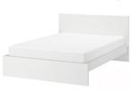 Malm bed ikea met latten bodem en matras 160/200, Ophalen, Wit, Tweepersoons, Zo goed als nieuw