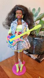 1989 Barbie and the Beat Christie Barbie + Barbie outfit, Ophalen of Verzenden, Zo goed als nieuw