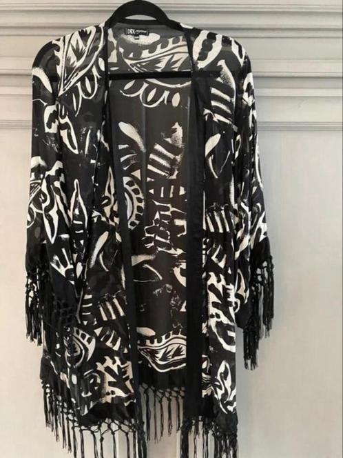 DiDi Zwart Wit Kimono Tuniek Vest met Franjes maat XL-XXL, Kleding | Dames, Blouses en Tunieken, Zo goed als nieuw, Maat 46/48 (XL) of groter