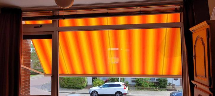 Sfeervol en functioneel: Uitvalscherm type Carré, Tuin en Terras, Zonneschermen, Gebruikt, Uitvalscherm, Minder dan 150 cm, 250 cm tot 450 cm