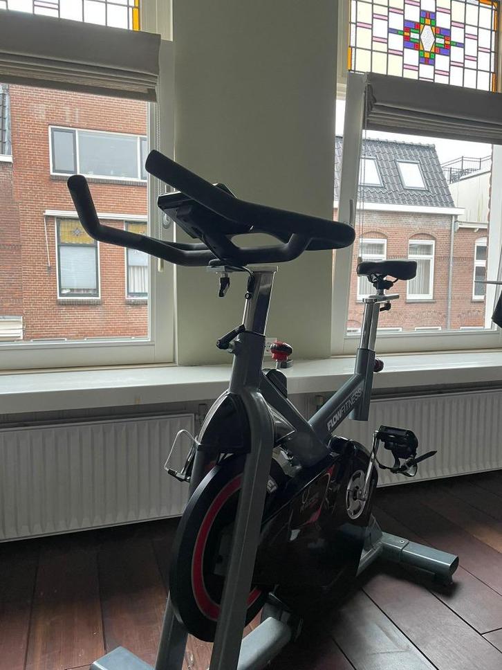 FlowFitness Home trainer (fiets), Sport en Fitness, Fitnessapparatuur, Gebruikt, Hometrainer, Benen, Ophalen