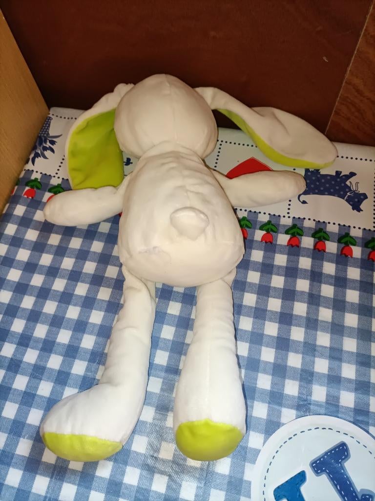 Nicotoy konijn knuffel met gekleurde strepen op buik, Kinderen en Baby's, Speelgoed | Knuffels en Pluche, Ophalen of Verzenden