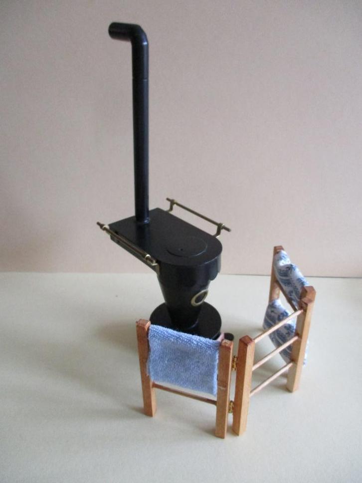 poppenhuis mooie plattebuis kachel  en wasrek, Verzamelen, Poppenhuizen en Toebehoren, Zo goed als nieuw, Decoratie, Ophalen of Verzenden